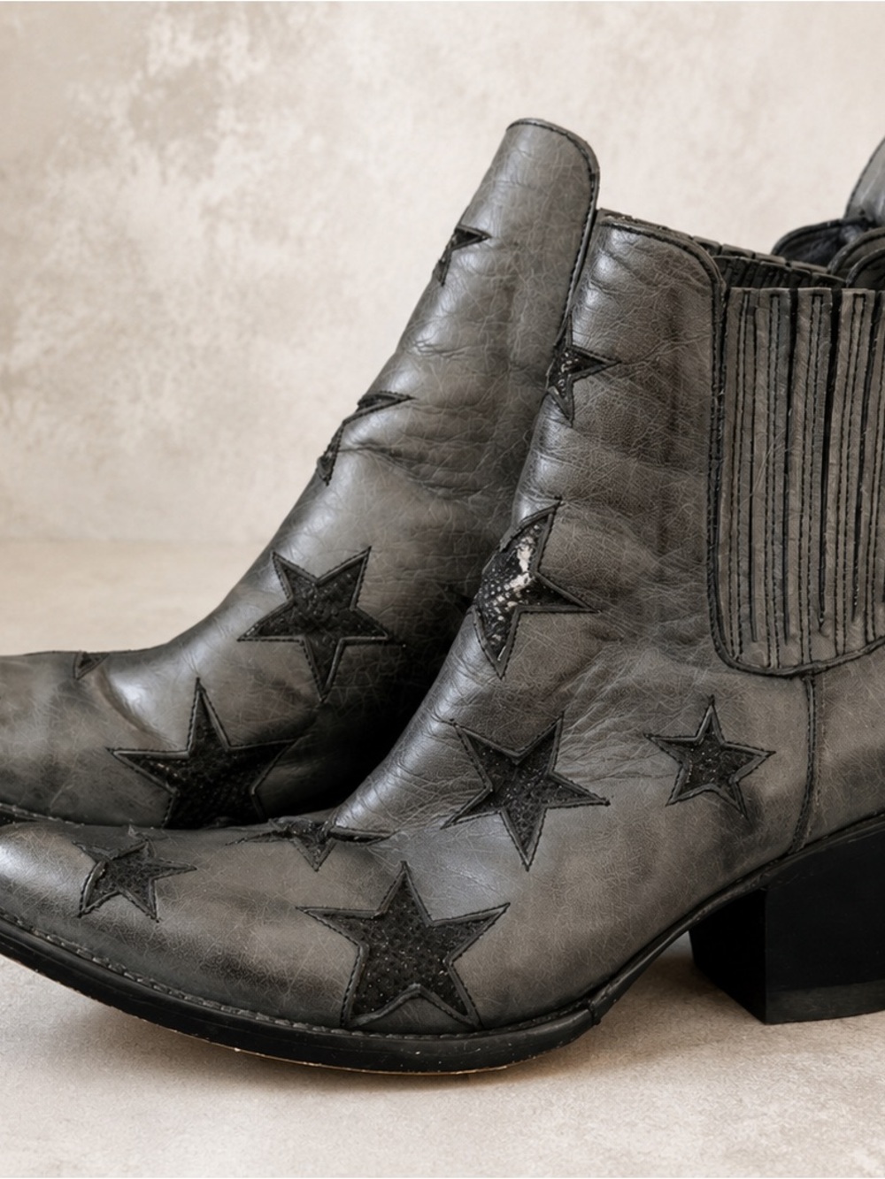 MEXICANA Distressed Gray Star Patch Leatherette Ankle Booties